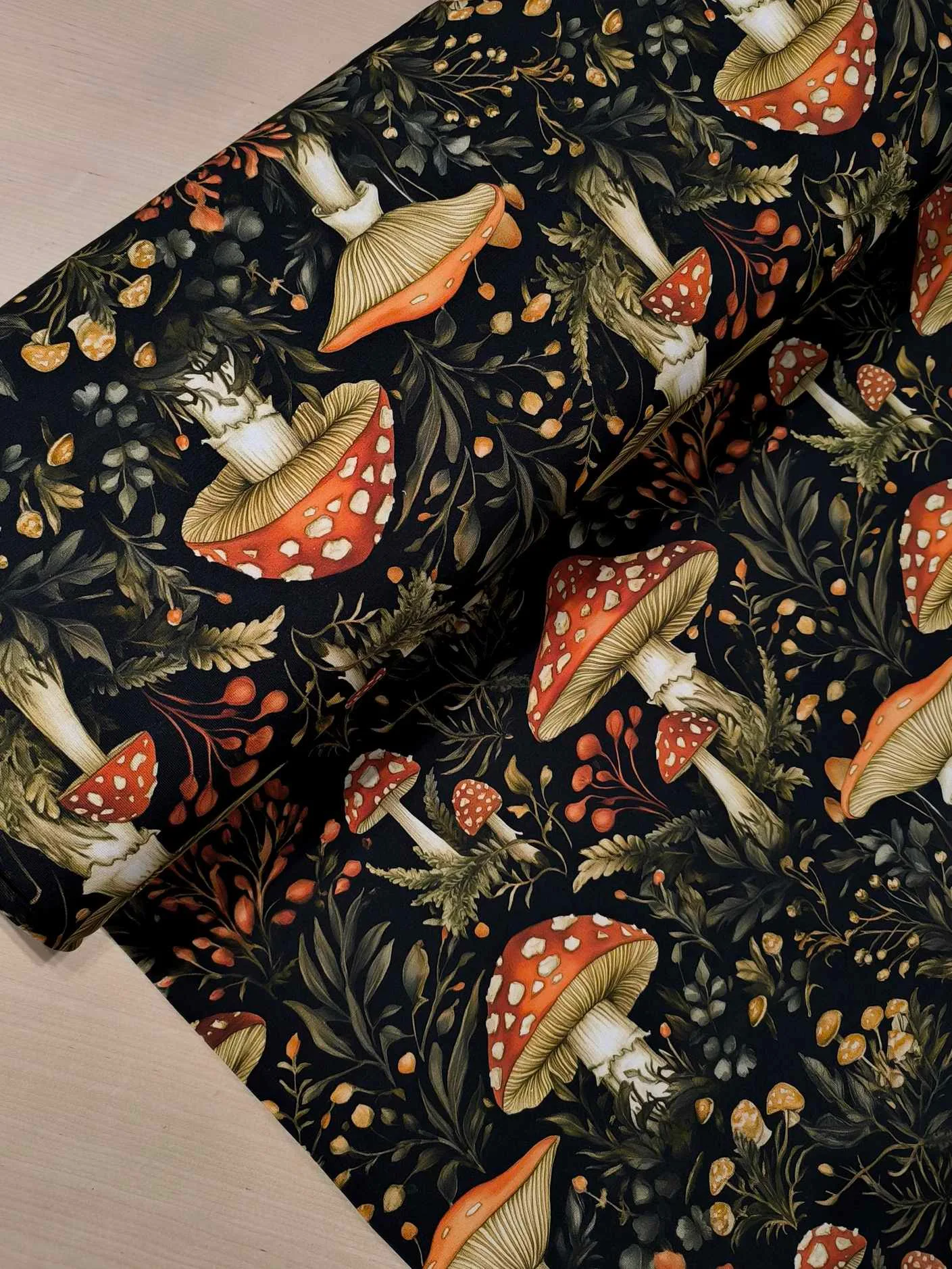 Floral Bumble Bee Jersey Fabric £16.50pm 3