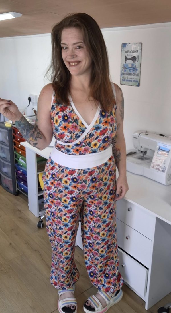 PREORDER Due July 2025 Flower Power Jersey Fabric £16.50pm - Image 3